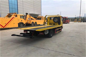 共青城非事故拖车